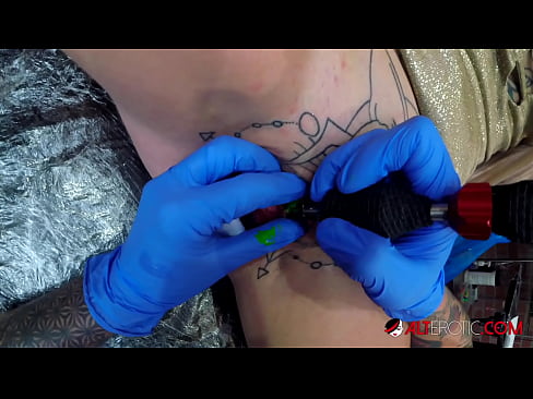 ❤️ Extremely tattooed hottie Sully Savage has a tattoo on her clitoris Quality sex at en-gb.dickies-shop.ru
